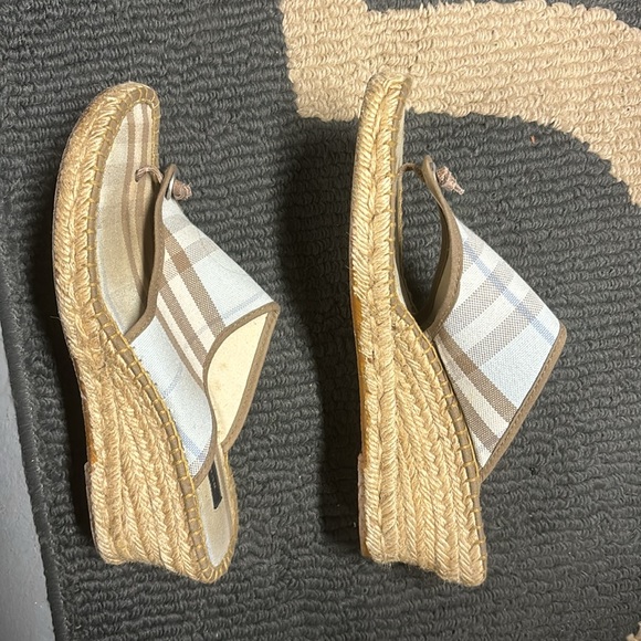 Burberry sandal - Picture 2 of 4